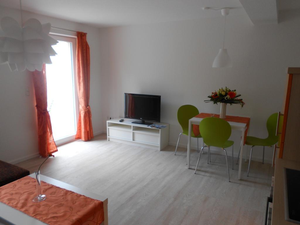 Ferienwohnungen Haus Glueckauf Kolpinsee Phòng bức ảnh