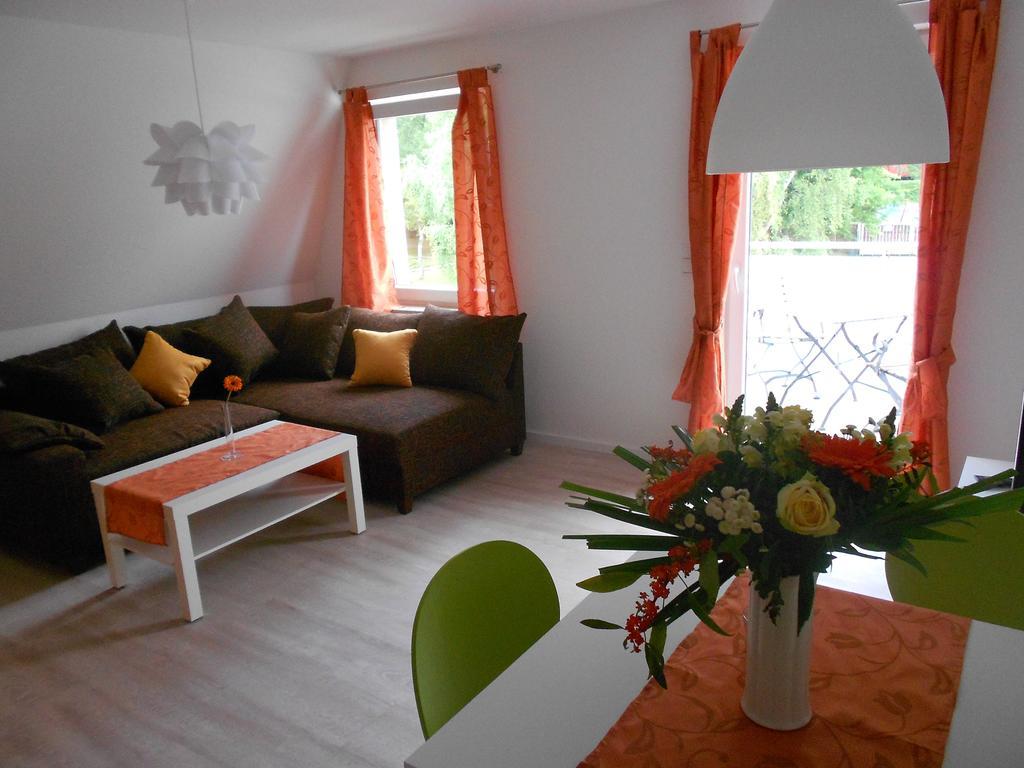 Ferienwohnungen Haus Glueckauf Kolpinsee Phòng bức ảnh