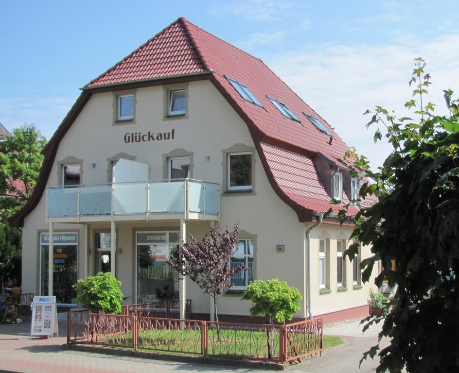 Ferienwohnungen Haus Glueckauf Kolpinsee Ngoại thất bức ảnh